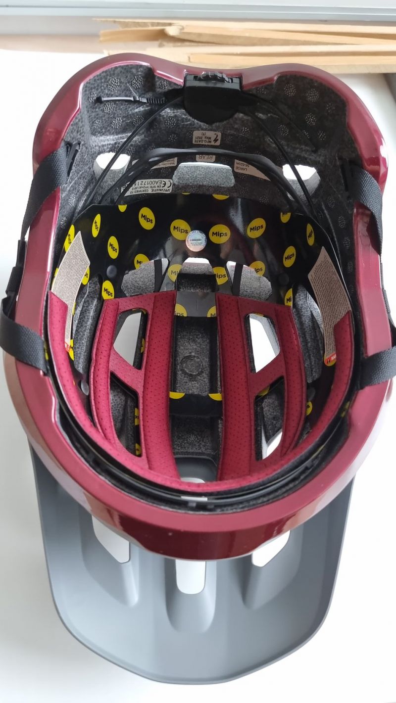 prodám přilbu SPECIALIZED Tactic 4