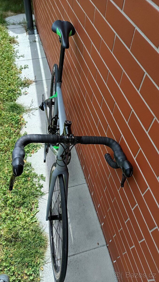 Karbonová silnička CUBE Attain GTC, Shimano 105, vel. 58