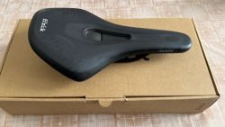 Skoro nové sedlo Fázi:k Ridon 145mm