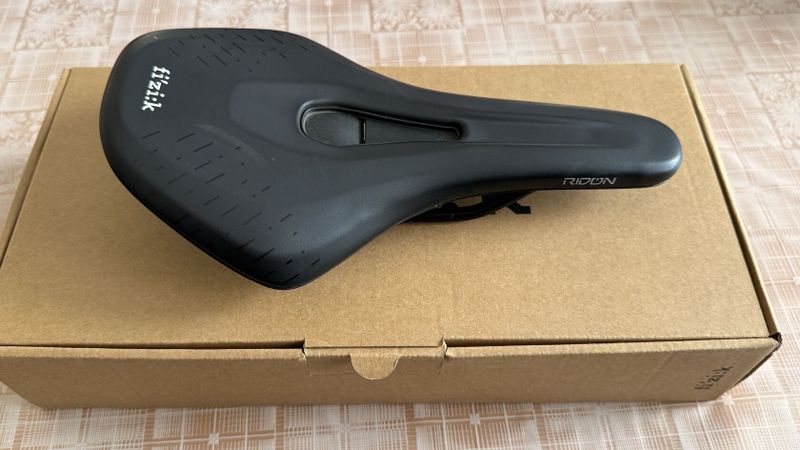 Skoro nové sedlo Fázi:k Ridon 145mm