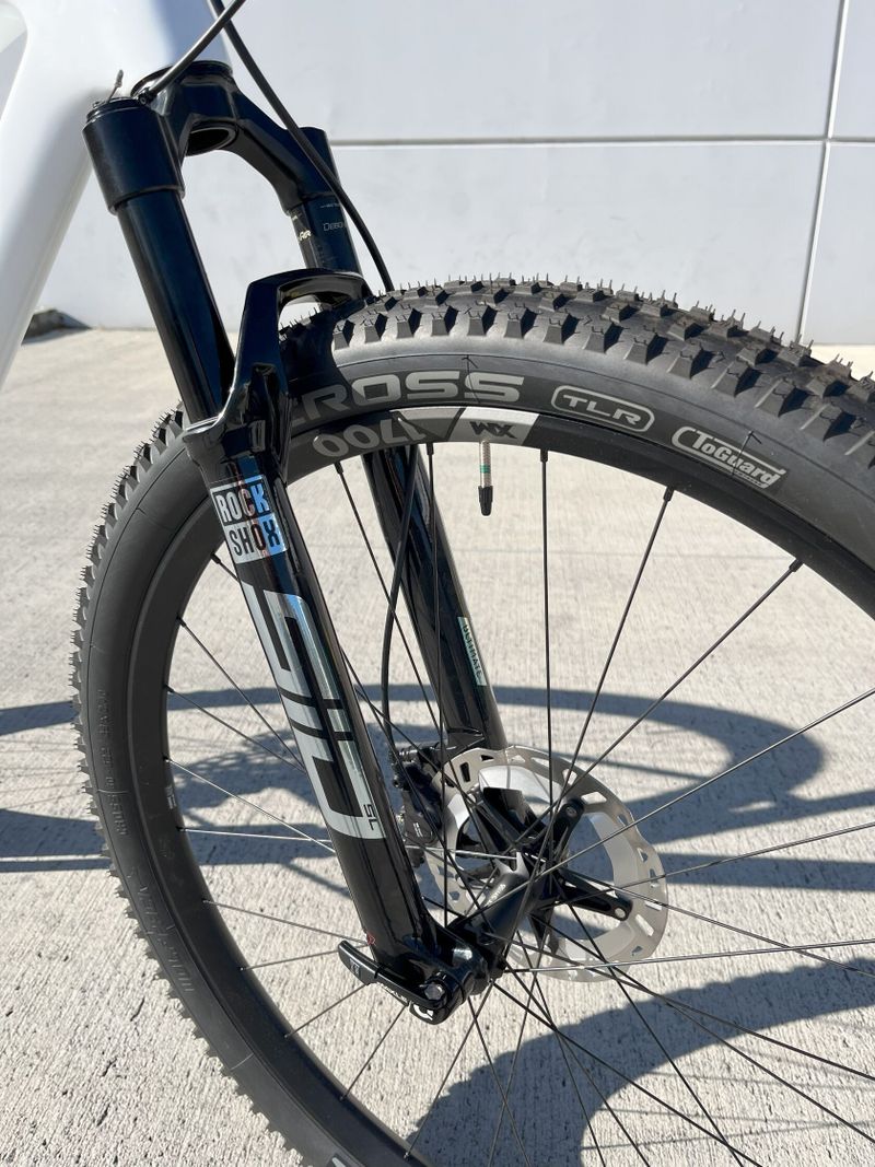 NOVÉ!!! ARC8 Evolve HT Custom Build - lehká rychlá XC raketa!!! Možnost odpočtu DPH.