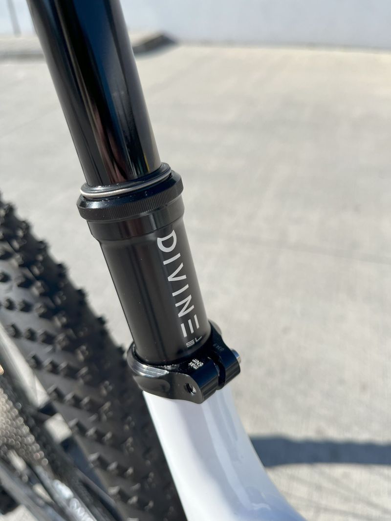 NOVÉ!!! ARC8 Evolve HT Custom Build - lehká rychlá XC raketa!!! Možnost odpočtu DPH.