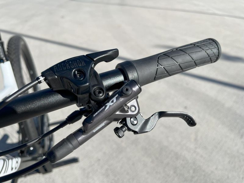 NOVÉ!!! ARC8 Evolve HT Custom Build - lehká rychlá XC raketa!!! Možnost odpočtu DPH.