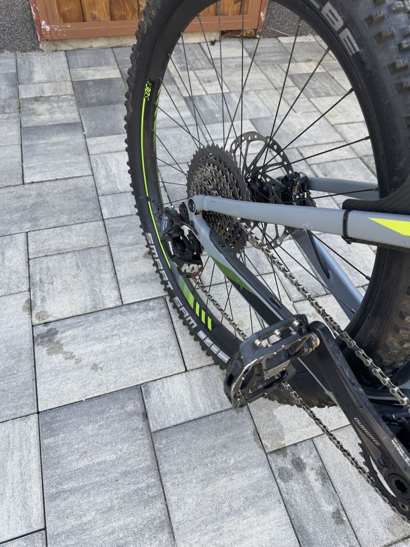 Elektrokolo Scott E-Spark 720