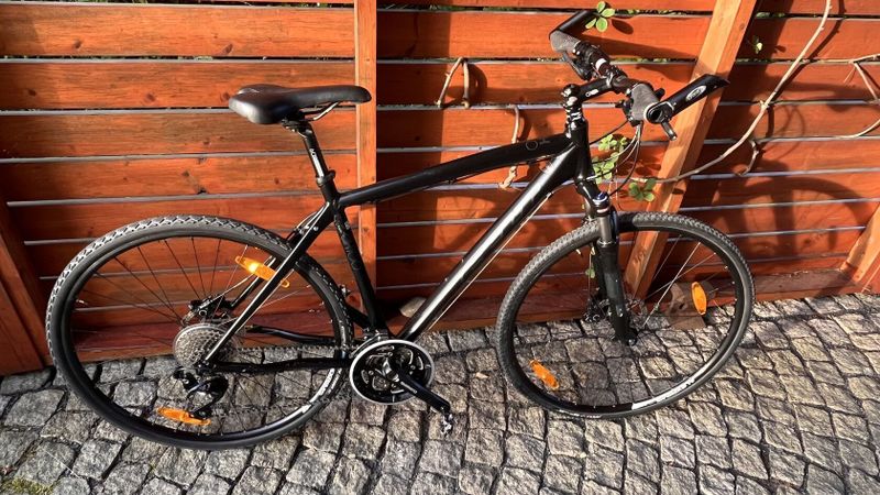 FELT QX100 cross-trekingové kolo