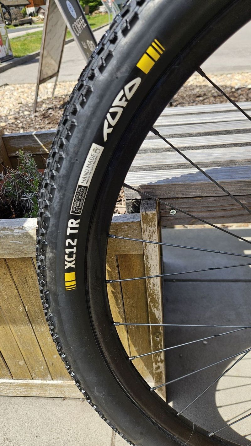 BMC celokarbon velikost M