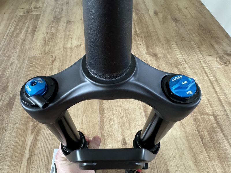 Fox Float 34 Rhythm 29" 130 mm remote - Nova