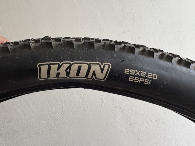 2x Plášťe MTB Maxxis Ikon 29x2,2 kevlar + 2x duše