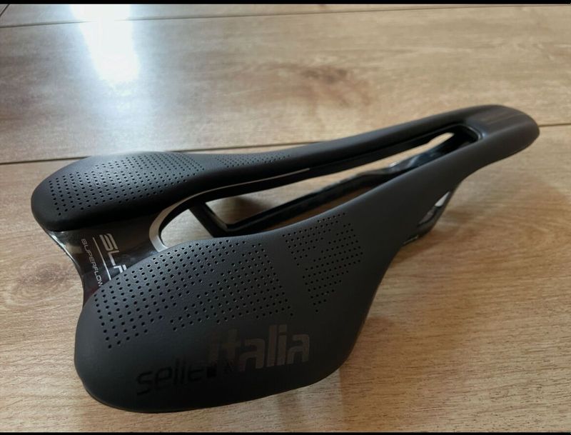 Sedlo Selle Italia SLR Boost Superflow Kit Carbonio 