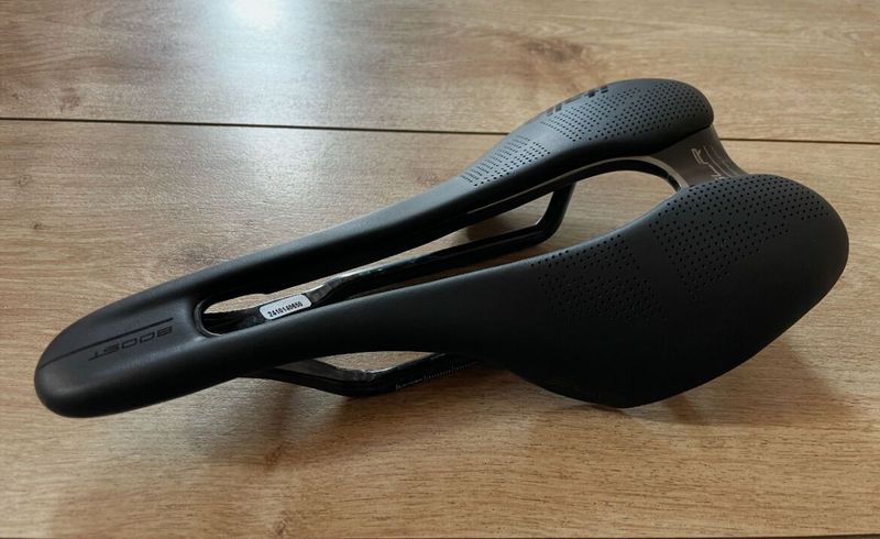 Sedlo Selle Italia SLR Boost Superflow Kit Carbonio 