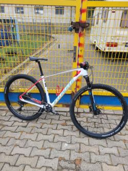 Specialized stumpjumper karbon vel. L