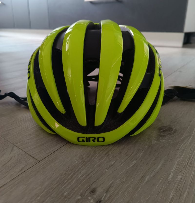 Prodám přílbu Giro Cinder MIPS