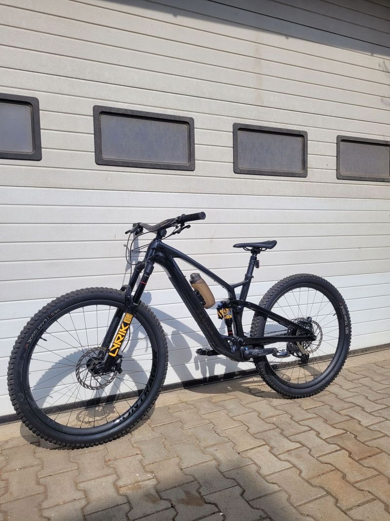 Trek fuel EXe 9.8 gx axs