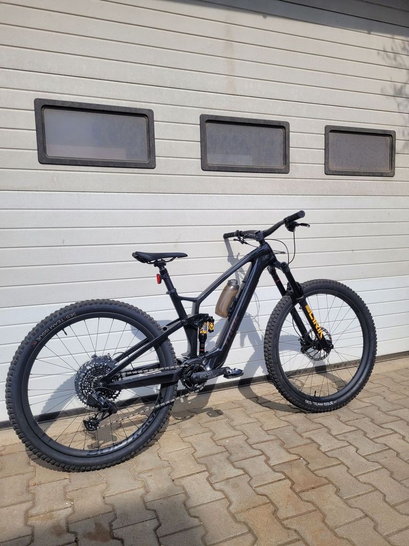 Trek fuel EXe 9.8 gx axs