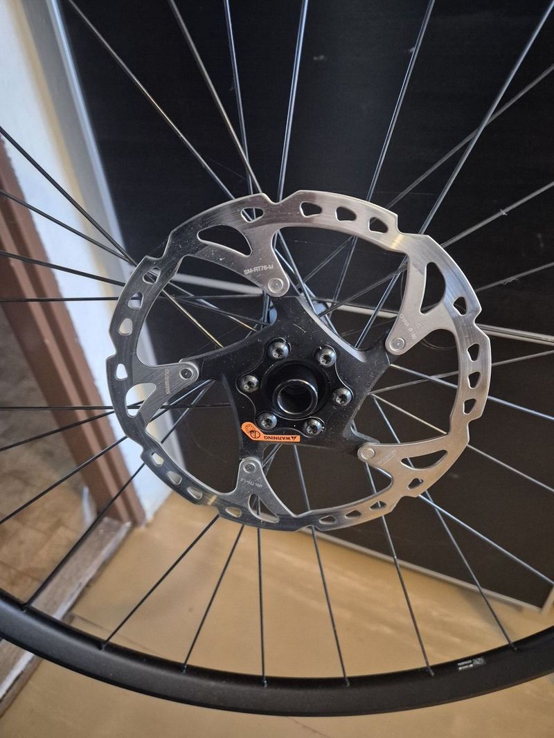 Zapletená kola DT Swiss XR 1850