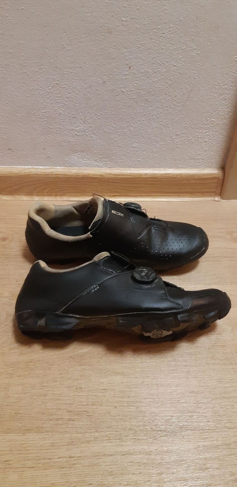 Tretry shimano xc3