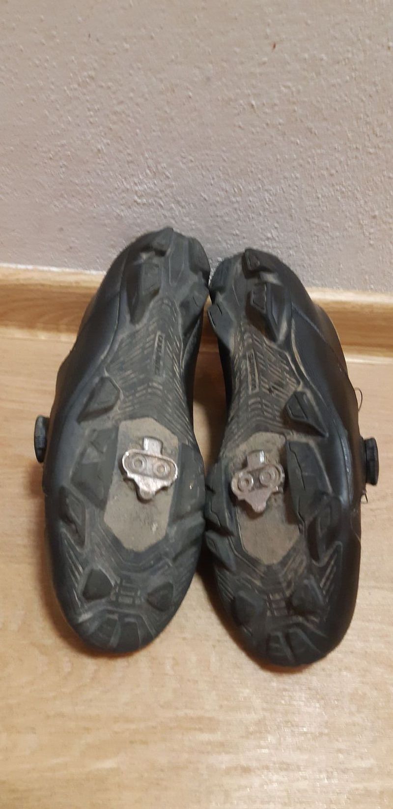 Tretry shimano xc3