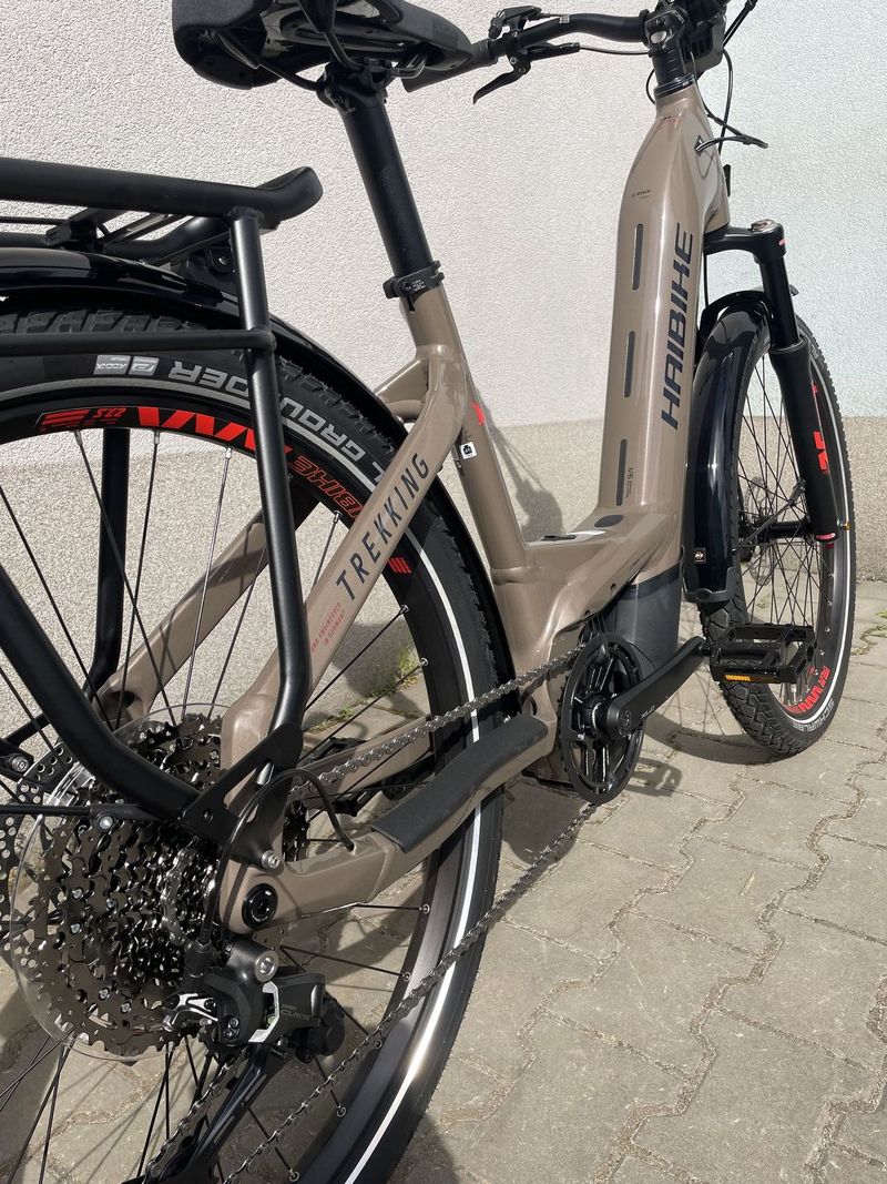 Nové elektrokolo HAIBIKE Trekking 8 Low i750 Wh - hnědá barva