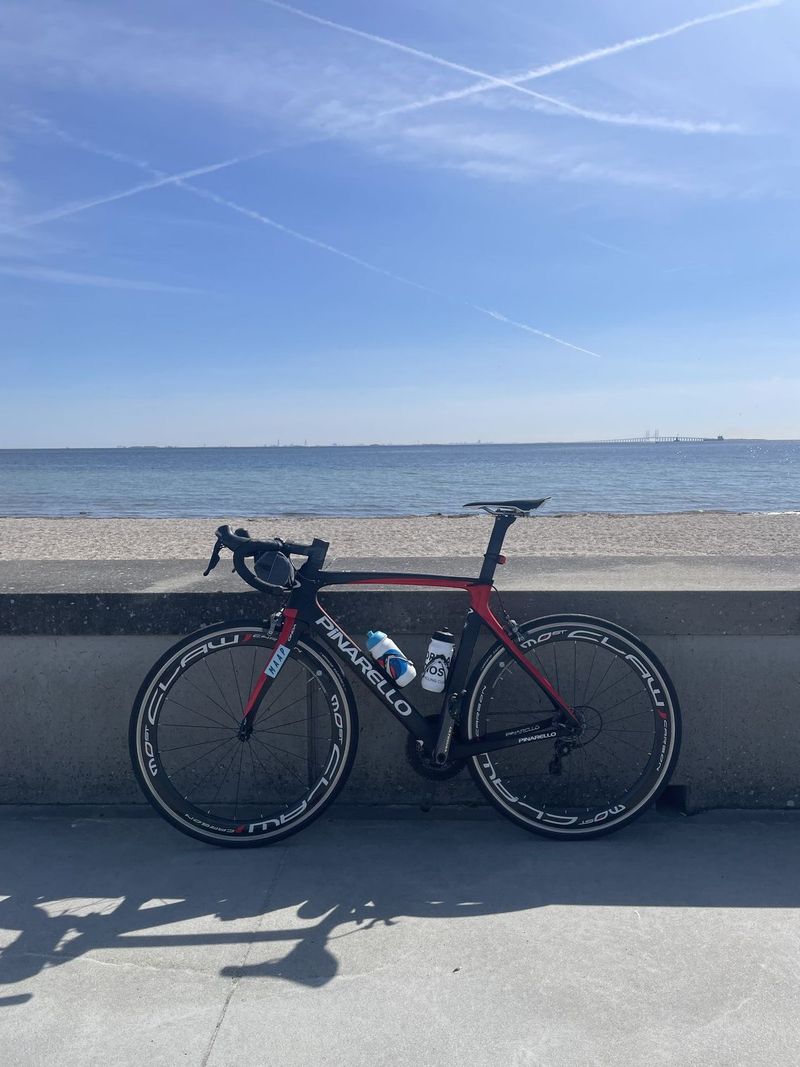 Pinarello GEN S + karbonové ráfky