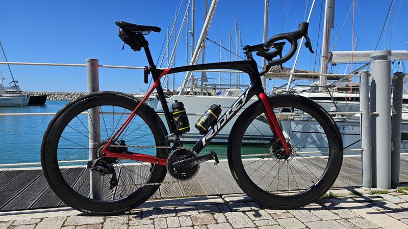 Ridley Fenix SLiC - Force AXS - FFWD RYOT55