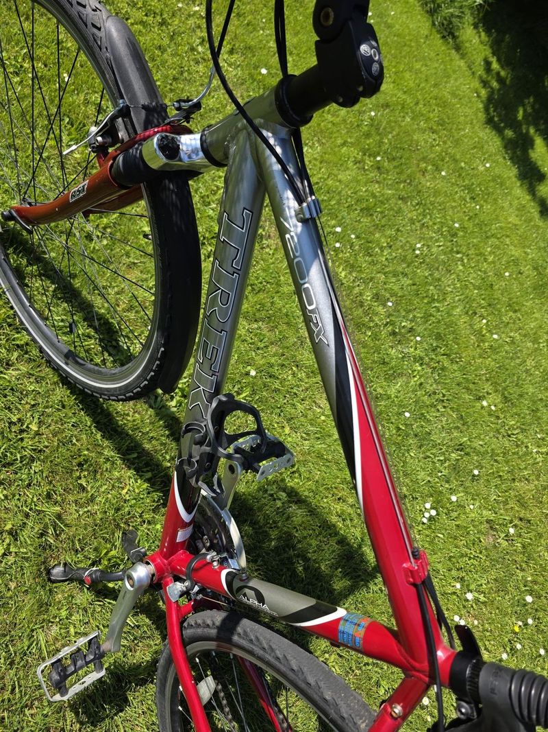 Trek 7200 FX