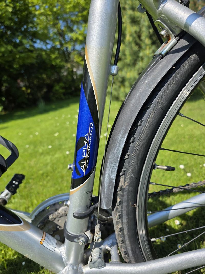 Trek 7300 FX