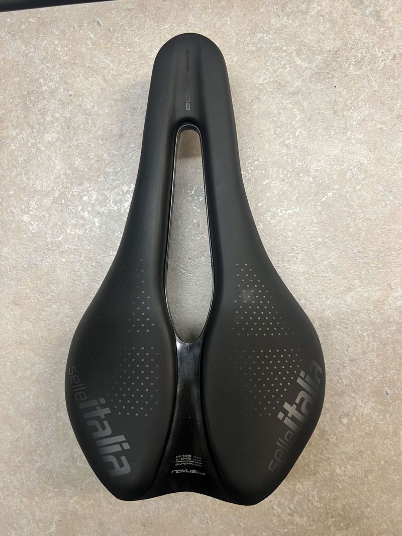 Sedlo Selle Italia Novus Evo Superflow Boost145mm