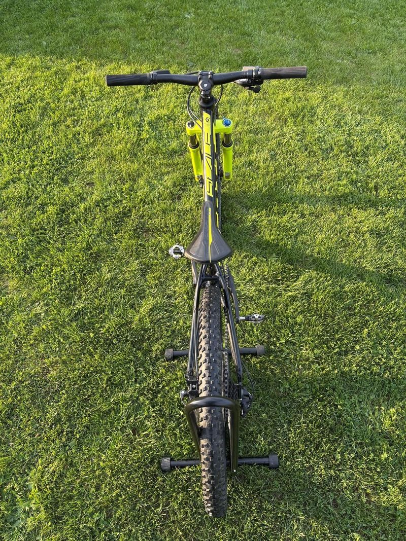 Scott Scale 24 palců