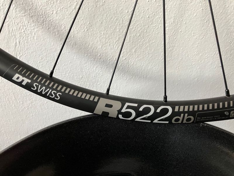 Přední výplet DT R522 na kotouč/rychloupínák