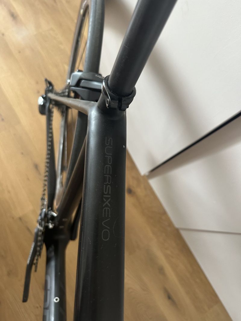 Celokarbon Cannondale Supersix Evo (58) Ultegra + Karbon kola Corima + Carbon cockpit + Powermetter