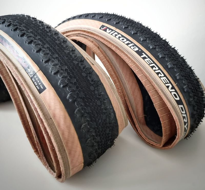  Vittoria Terreno Dry 47-622 kevlar