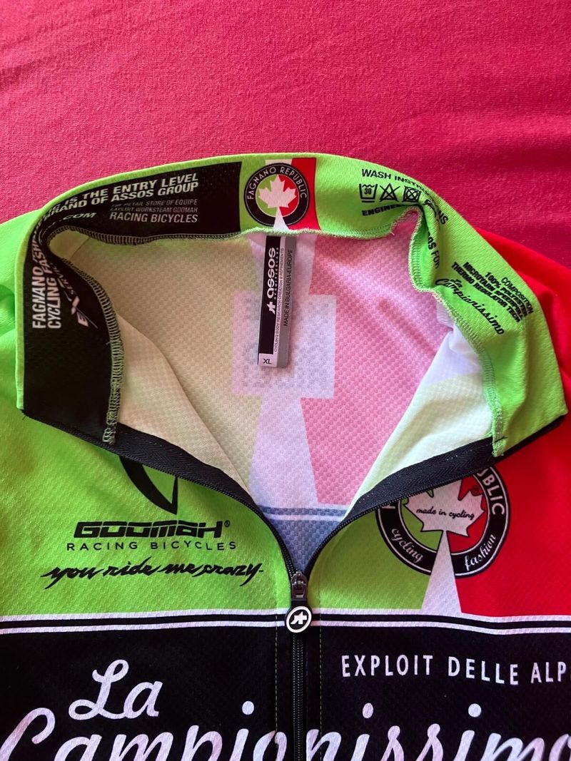 Assos vel.XL