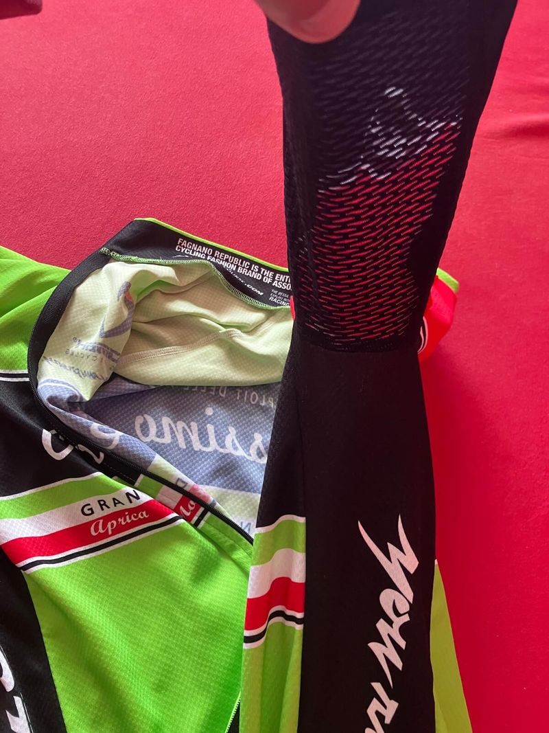 Assos vel.XL