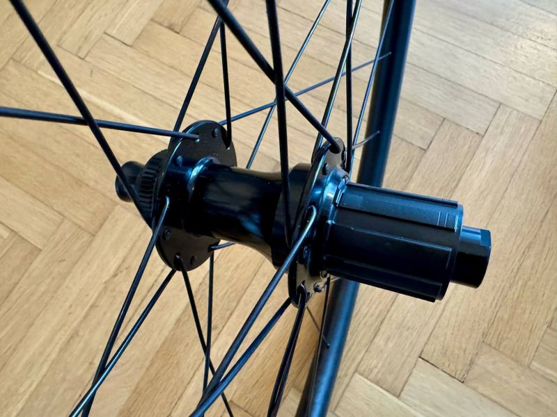 Zapletená kola DT Swiss G540 - bezdušová - nová