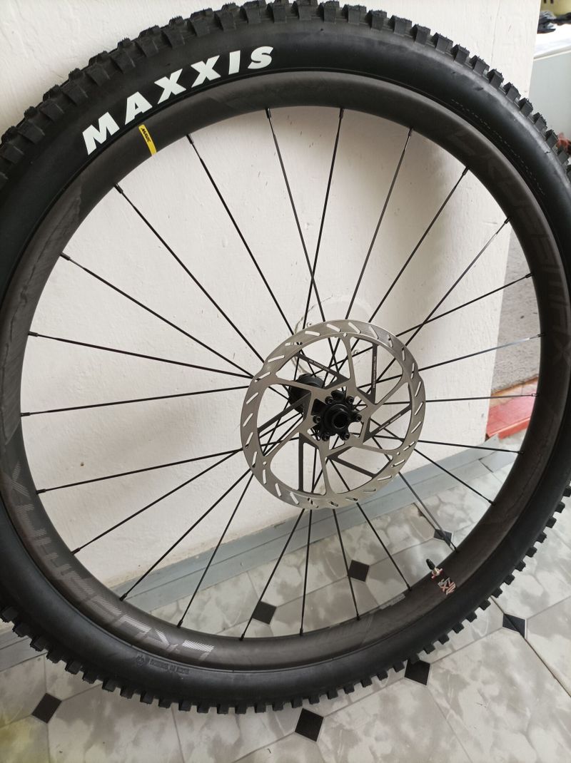 MAVIC CROSSMAX XLR 29 CARBON