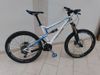 Špičkové enduro v TOP stavu osazené vidlicí FOX 36