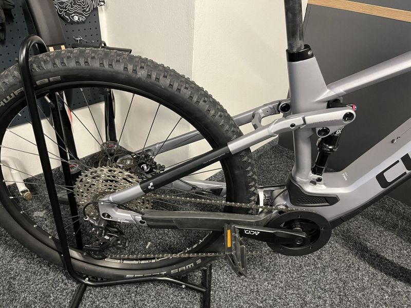 CUBE Stereo Hybrid 120 RACE 625 vel.L 668km 2022 FOX
