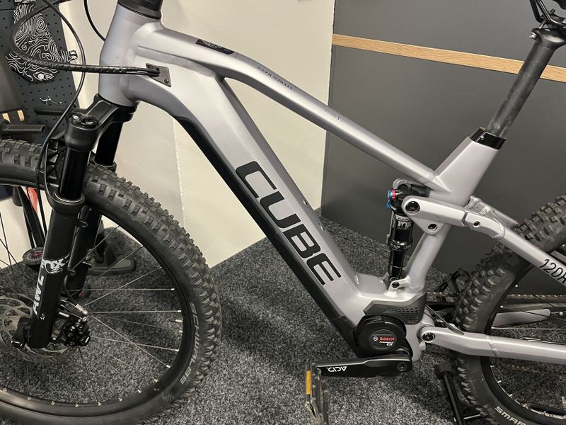 CUBE Stereo Hybrid 120 RACE 625 vel.L 668km 2022 FOX