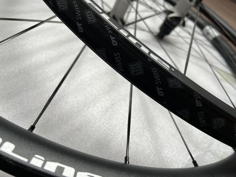 Gravel kola DT Swiss GR1600