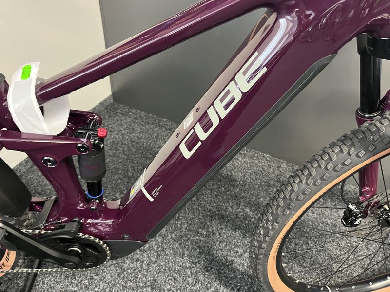 CUBE Stereo Hybrid ONE22 PRO 800 vel.M NOVÉ 2025