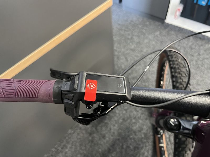 CUBE Stereo Hybrid ONE22 PRO 800 vel.M NOVÉ 2025