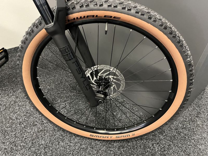 CUBE Stereo Hybrid ONE22 RACE 800 vel.XL NOVÉ 2025