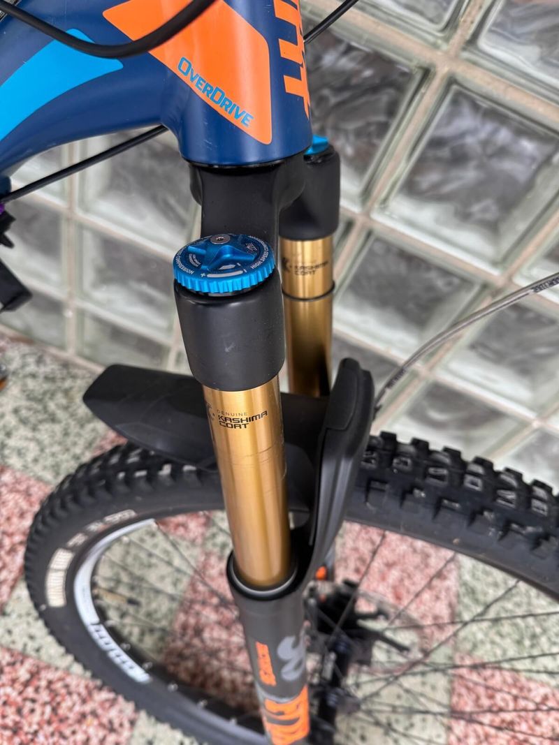 Prodám trailové kolo giant - custom build 