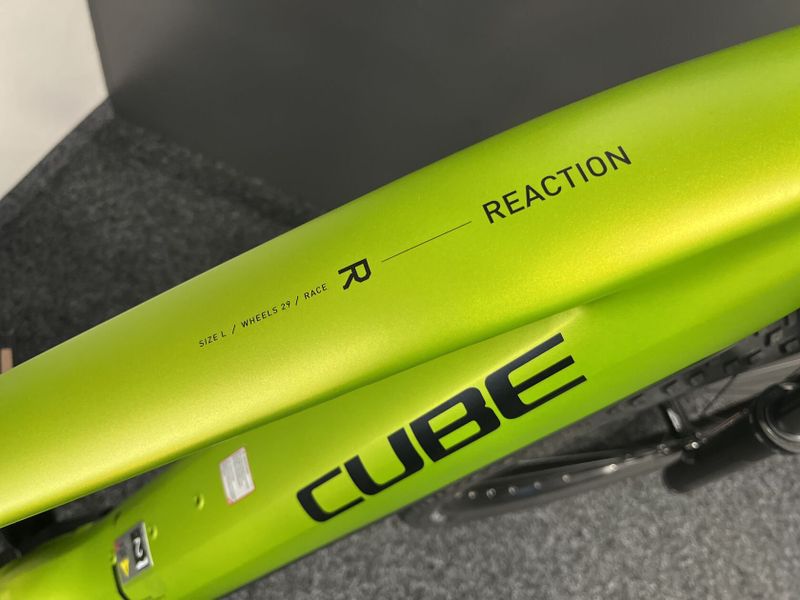 Cube Reaction Hybrid RACE 800 2025 vel.L NOVÉ