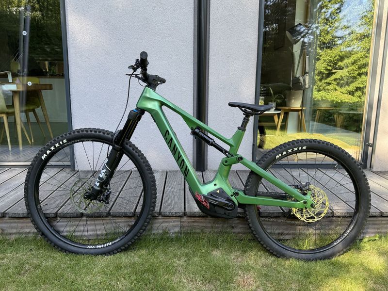 Canyon Spectral:ON CF8 2023 M
