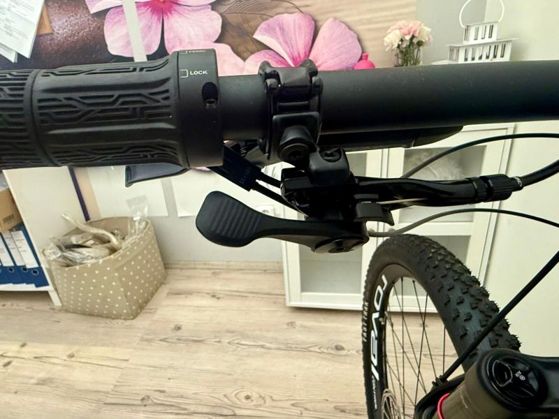 SPECIALIZED EPIC EXPERT 2025 (NOVÉ, NEPOUŽITÉ KOLO)