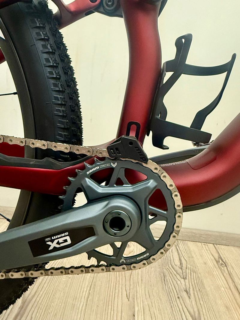 SPECIALIZED EPIC EXPERT 2025 (NOVÉ, NEPOUŽITÉ KOLO)