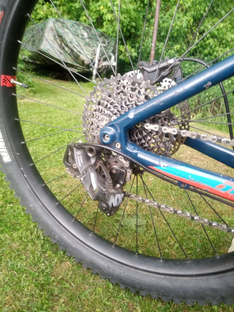 Trail HT Rock Machine Blizz