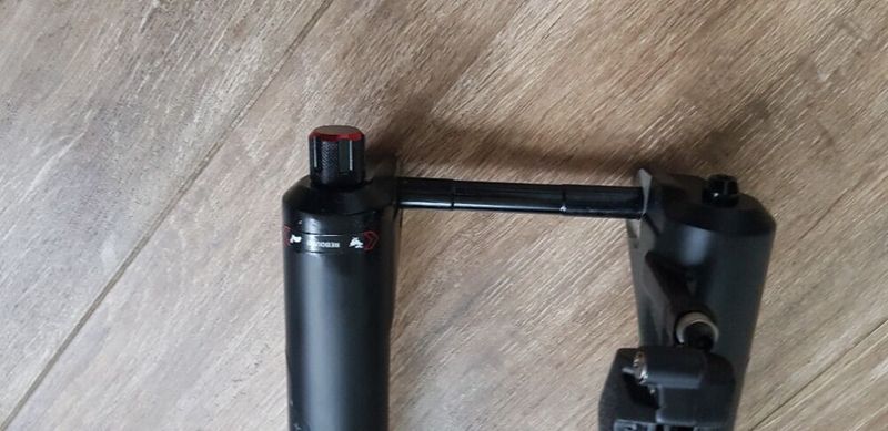 Zcela nová Rock shox Zeb Select +