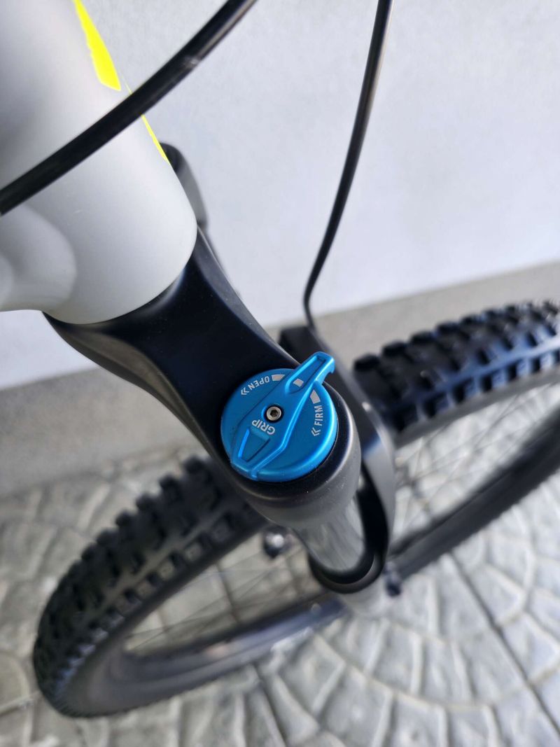 Horské kolo Specialized Stumpjumper Comp Alloy M5 2020 29″